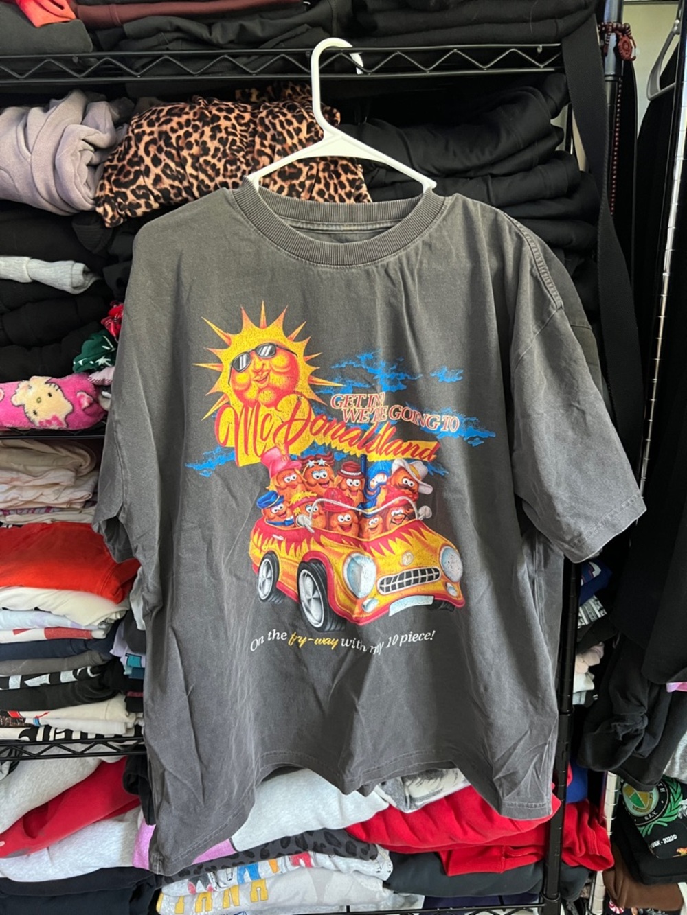 Pansun McDonaldland Vintage-Style Gray Graphic Tee with Colorful Cartoon Car